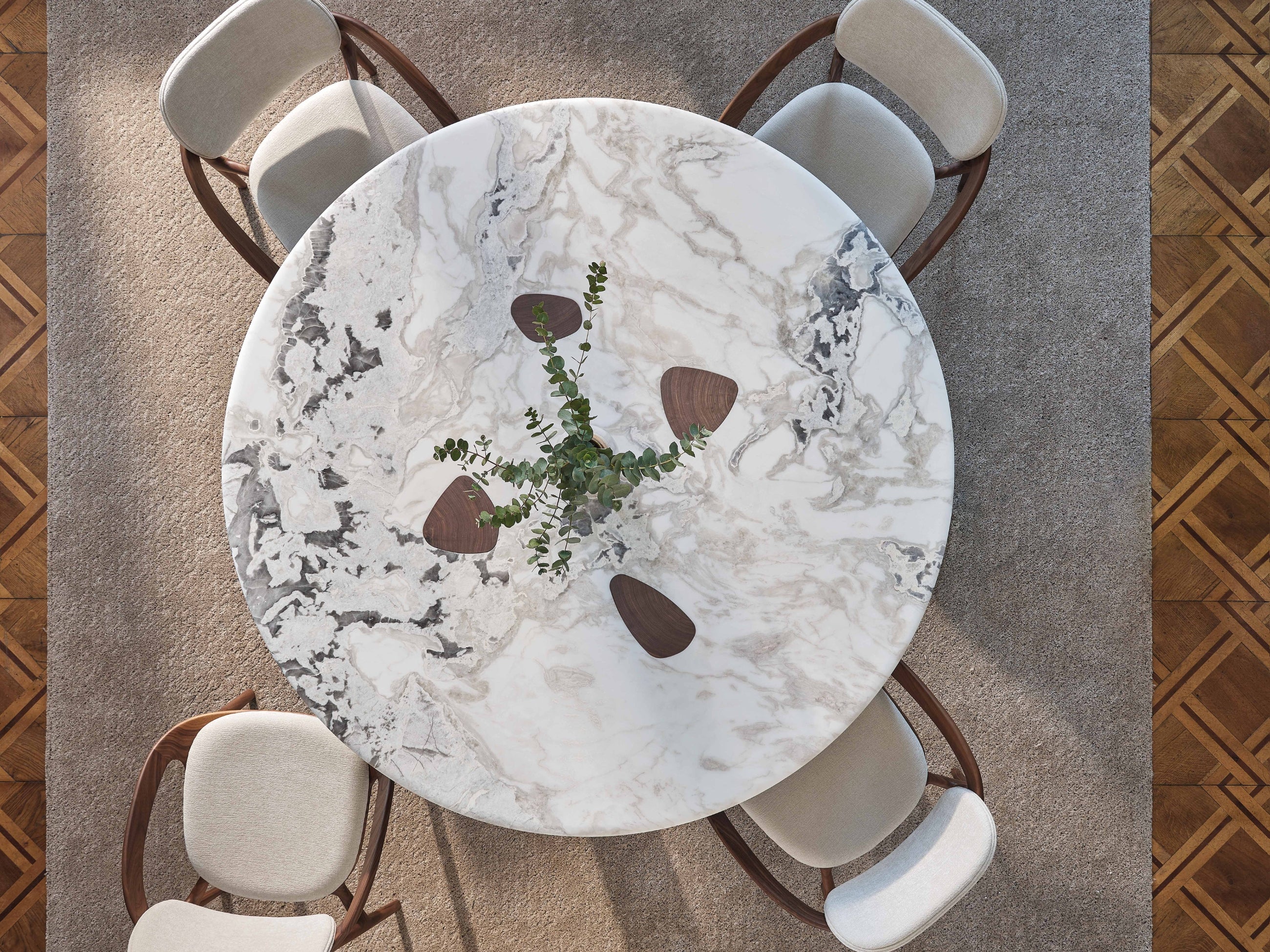 OSWOOD Dining Table Round